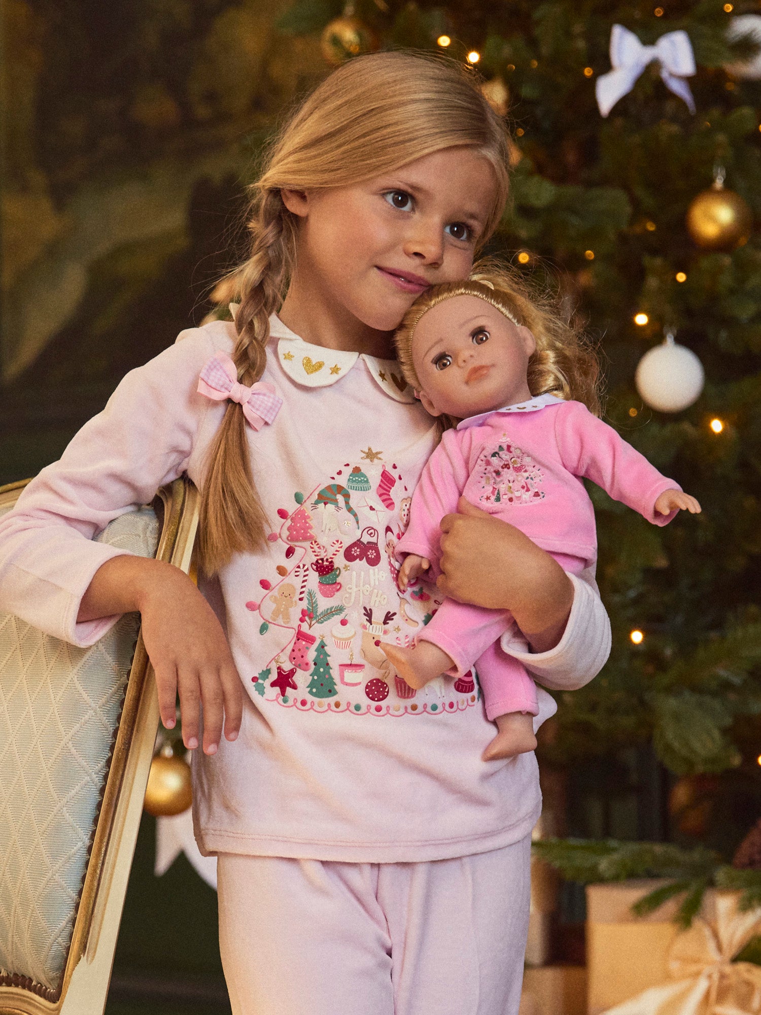 Pyjama poupée rose en velours imprimé noël