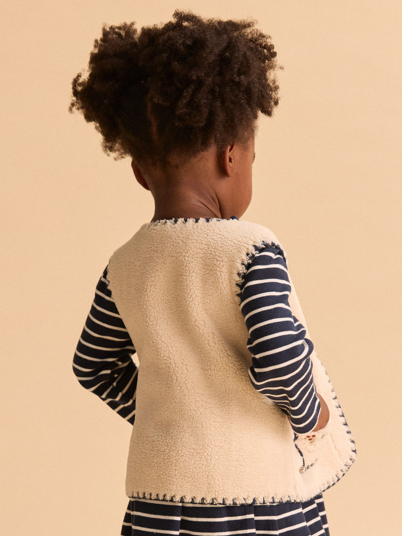 tmp/68893507776/files/fbb20c55-d9cc-4c4f-b0cb-06d595d1c419/26H1BF91CSM_007_47869bb5b-f24e-4d0b-a2f0-3b2170a77e54.jpg