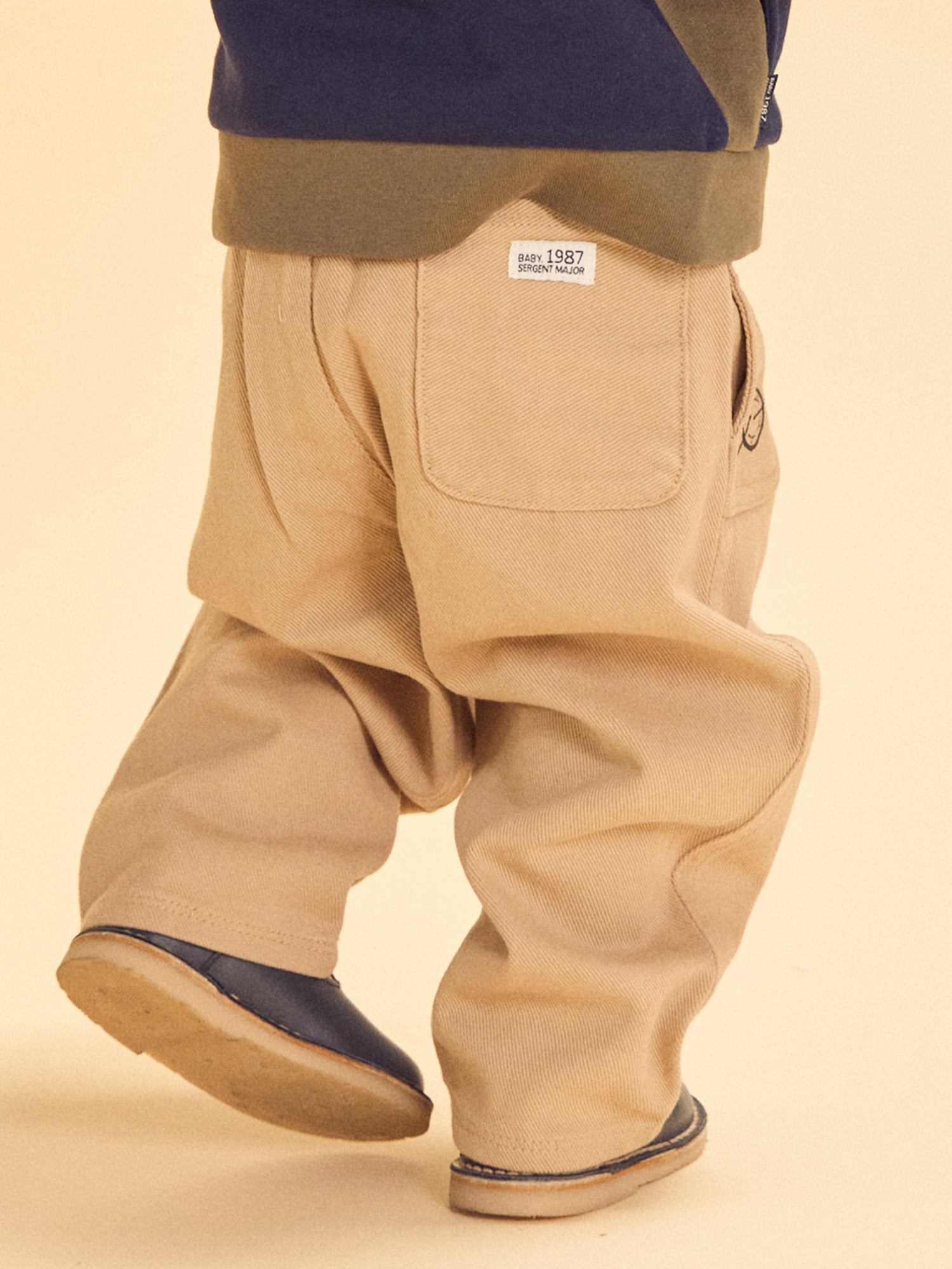 tmp/68893507776/files/96743e99-bce1-4a7a-a2dd-8fdb79815a1c/26H1BG41PAN_080_470e52f7e-2344-4432-8cb6-d3a095c42175.jpg