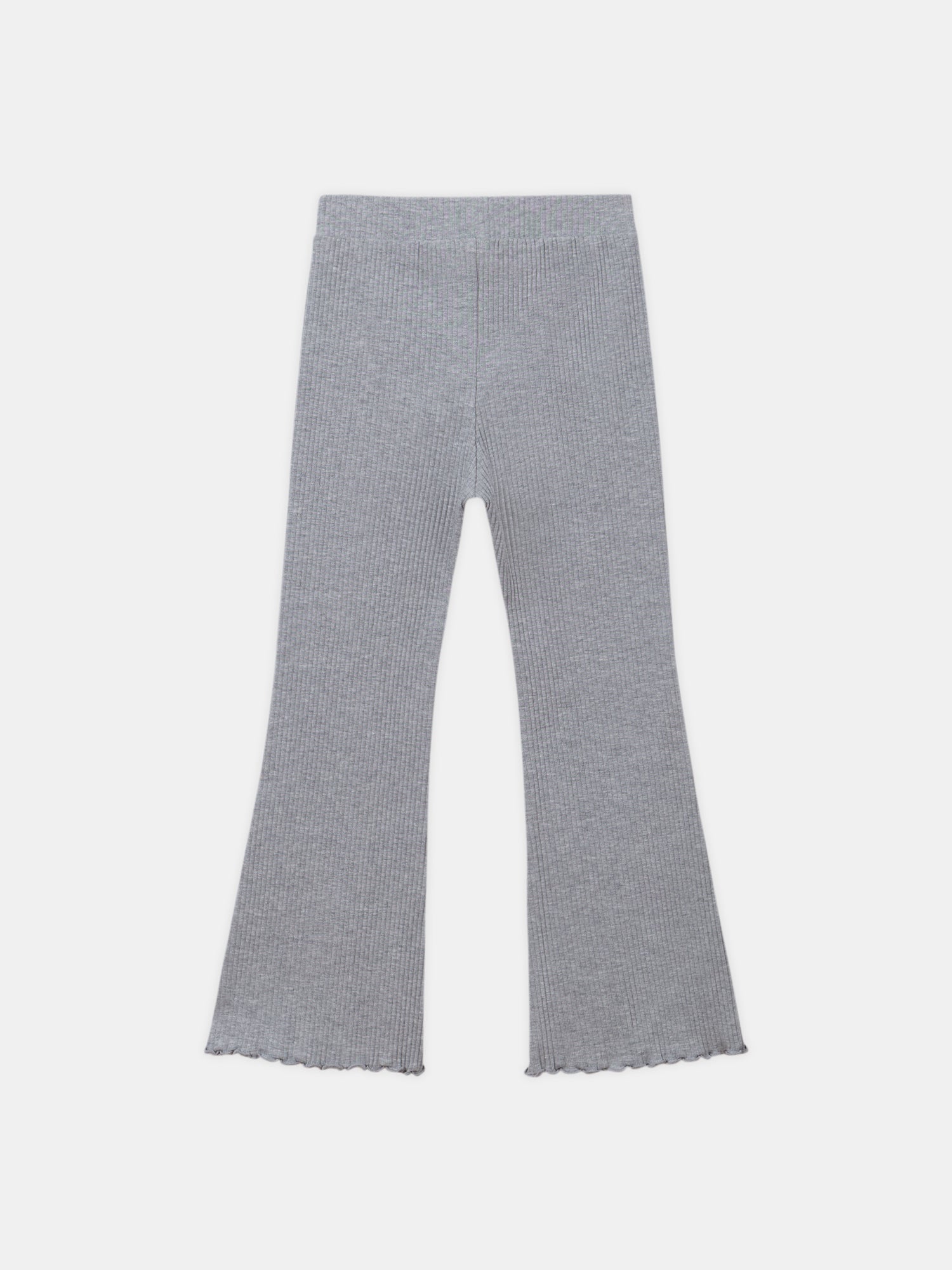 tmp/68893507776/files/8256df5a-dd49-4ffa-88dd-3072d2fc7554/26H2PFE1LG_070_177e7ce0d7-7c42-4a34-9f2b-56594577ebb6.jpg