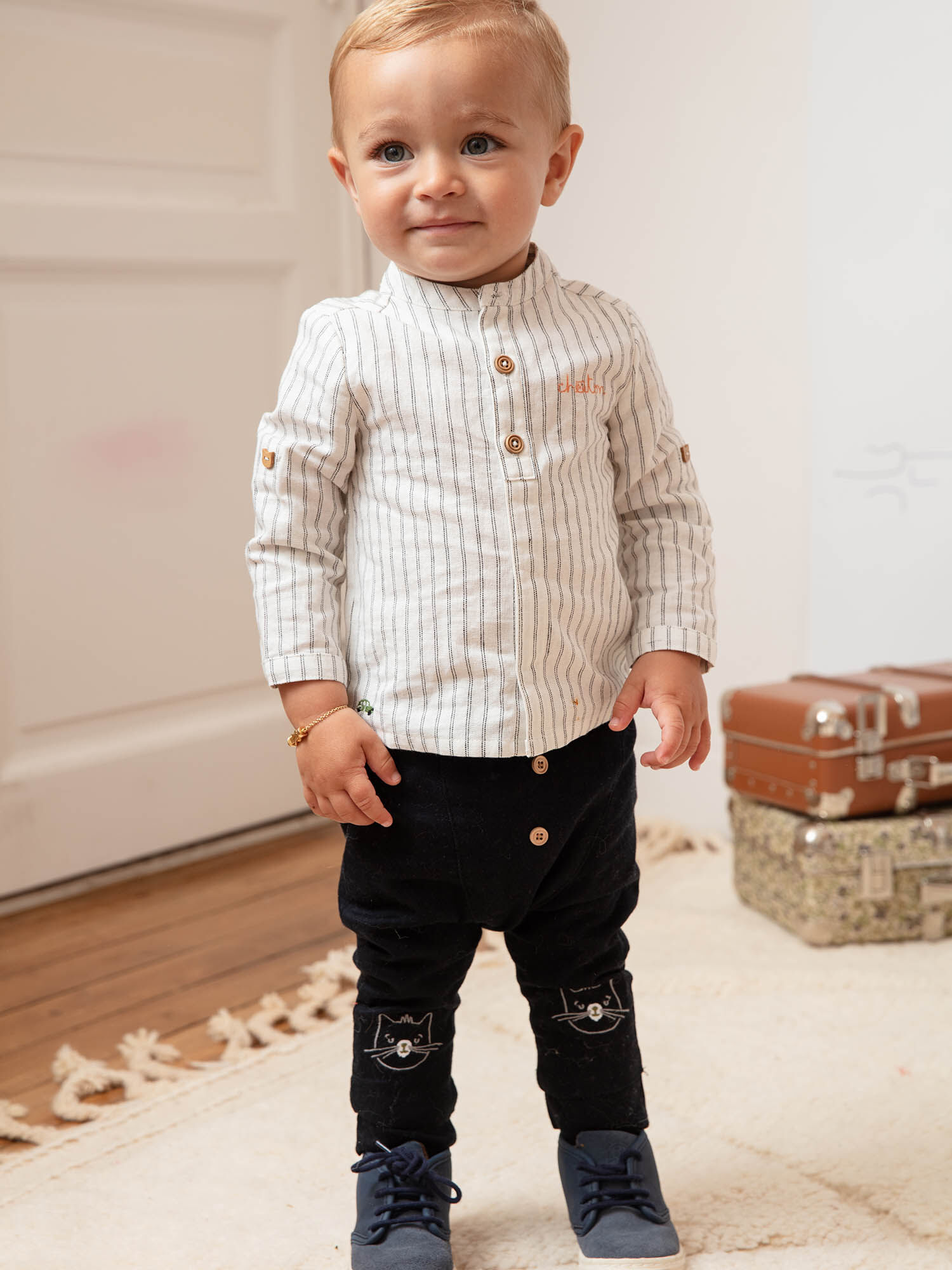 Pantalon noir uni motif ourson brod b b gar on