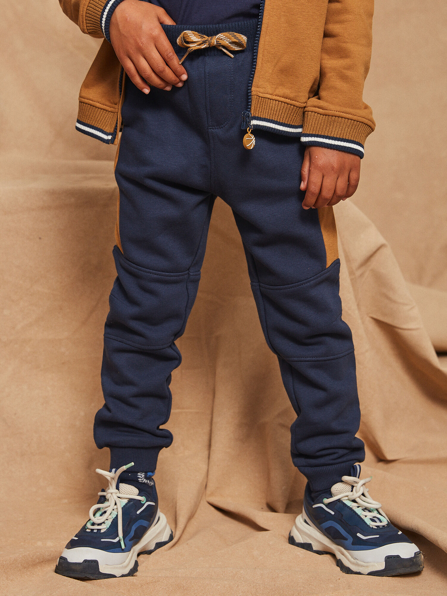Jogging marron top