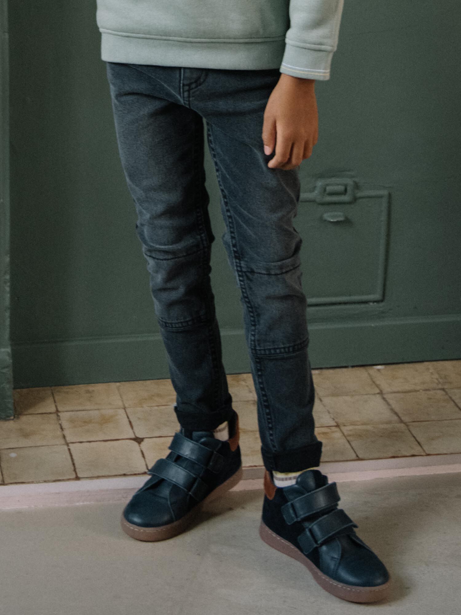 Jean slim gris foncé discount