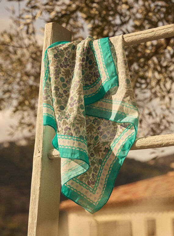 Foulard carré imprimé fleuri  MLEFOLETTE / 25E4PFO1ECH001