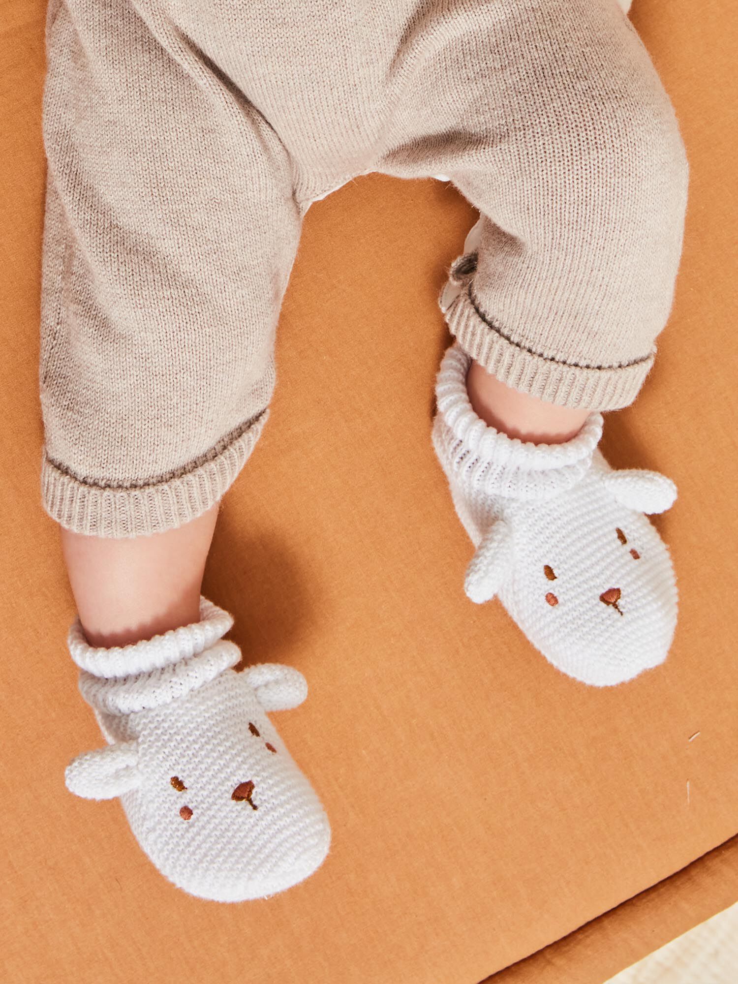 Chaussons de naissance cru Mixte Sergent Major