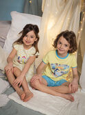 Pyjama jaune fluo et bleu à motif crocodile à la plage enfant garçon CAPLAGE / 22E5PG51PYJB113