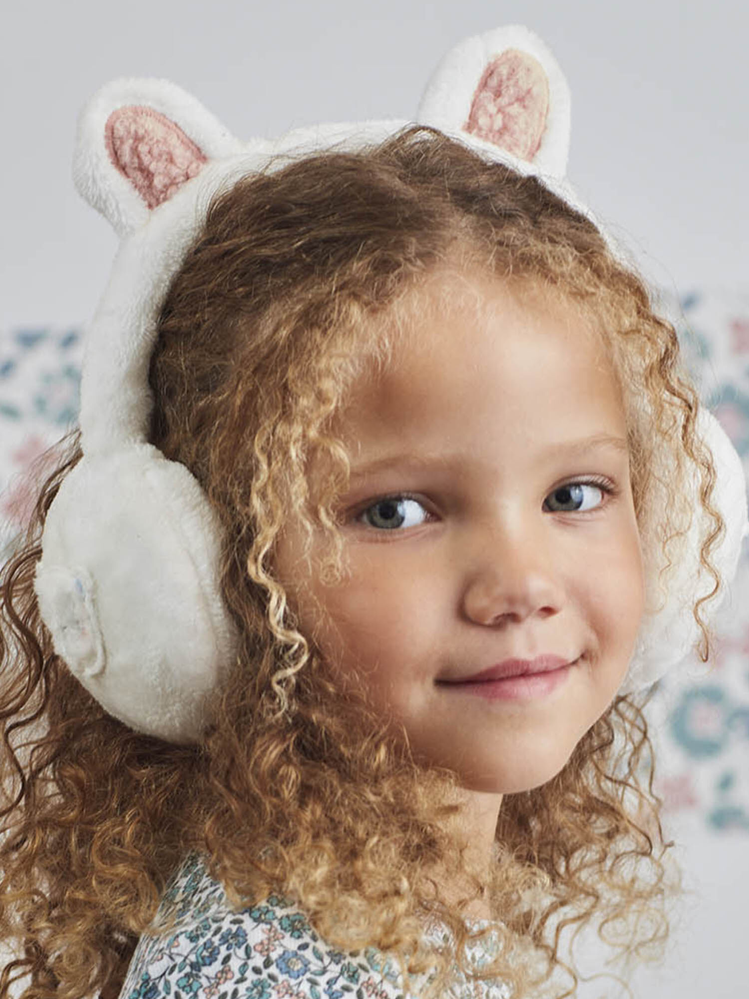 Cache oreille fille orchestra new arrivals