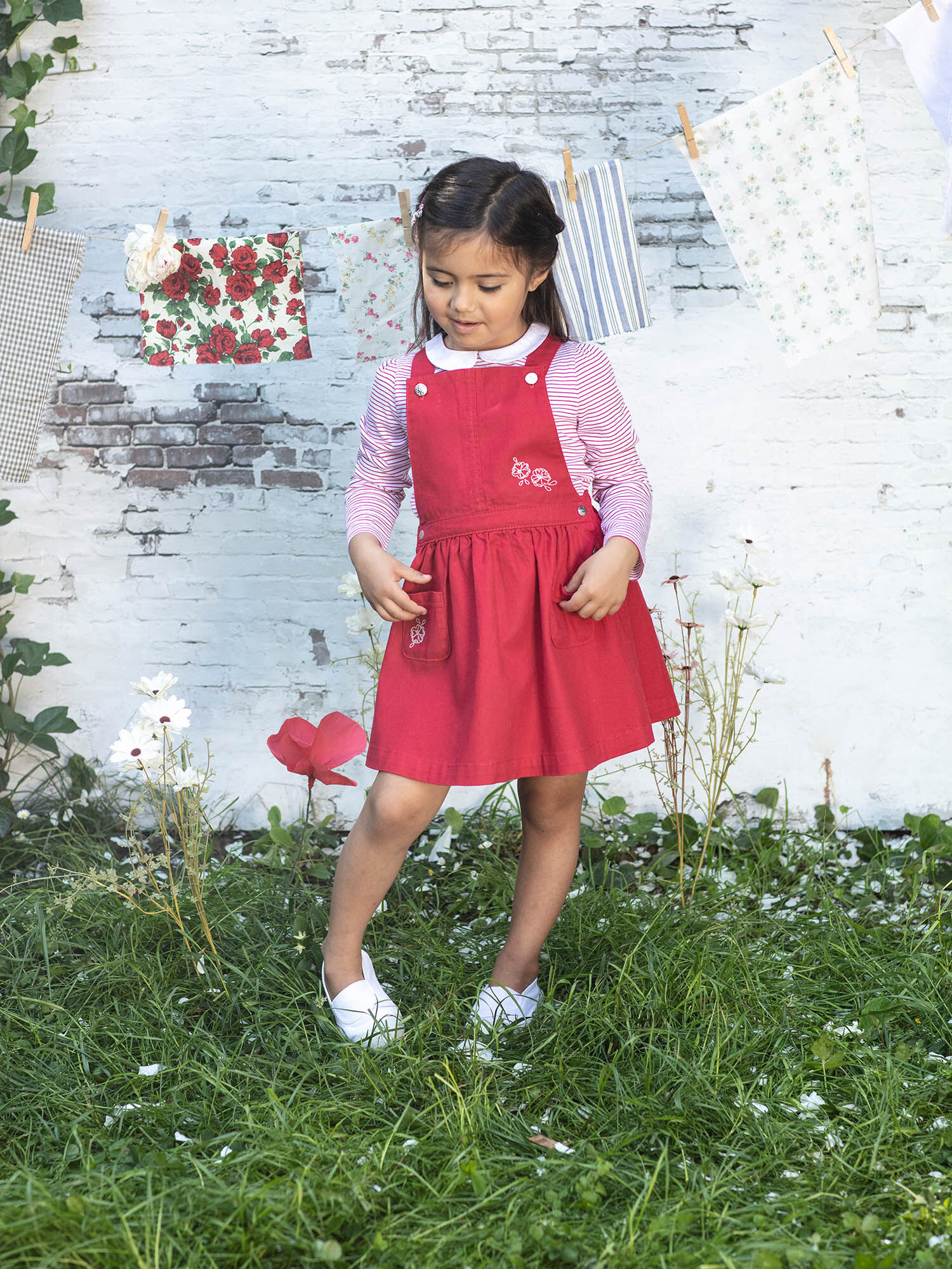 Robe salopette rouge brodee enfant fille Fille Sergent Major