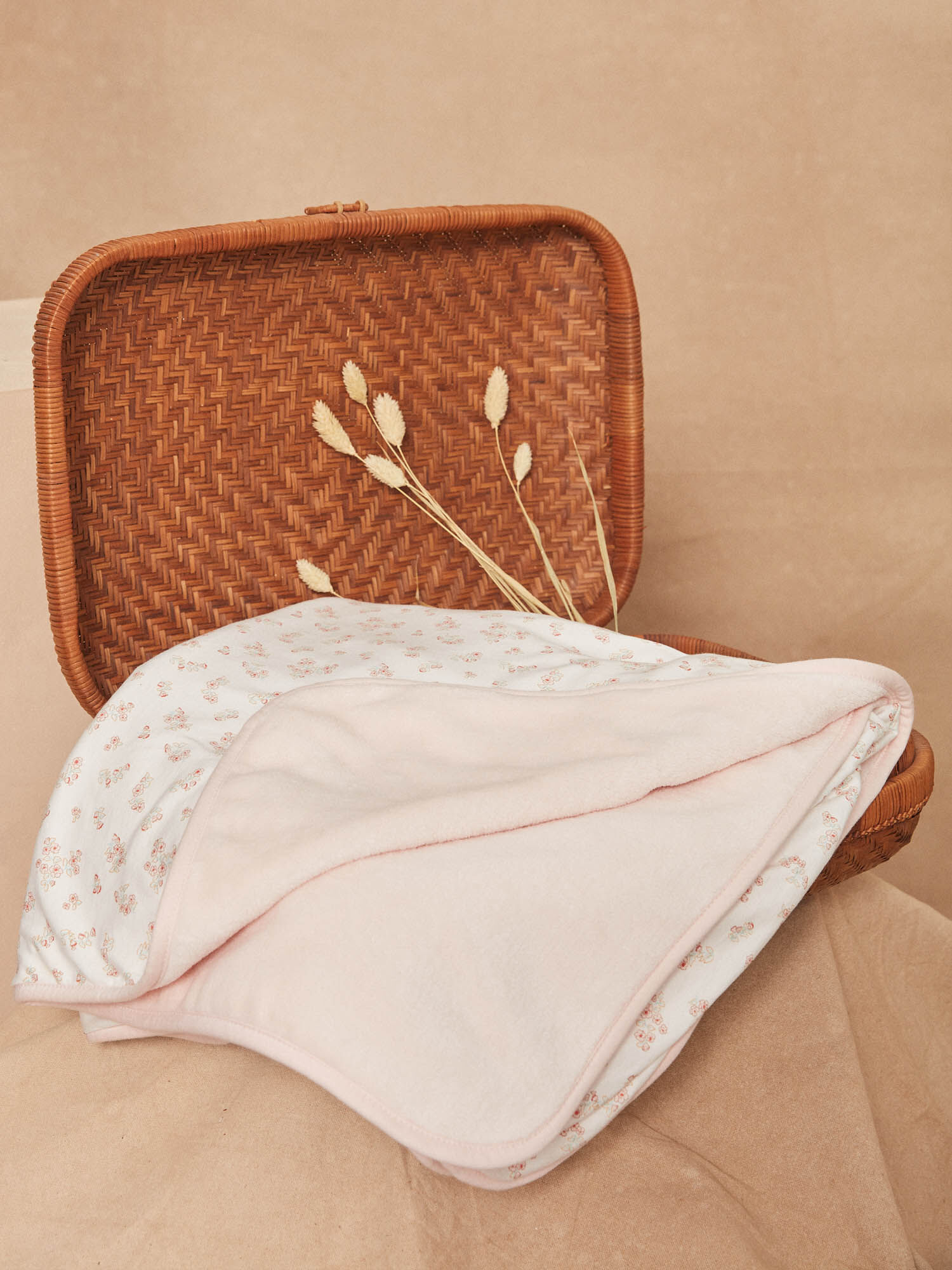 Couverture de naissance crue en fourrure synth tique Fille