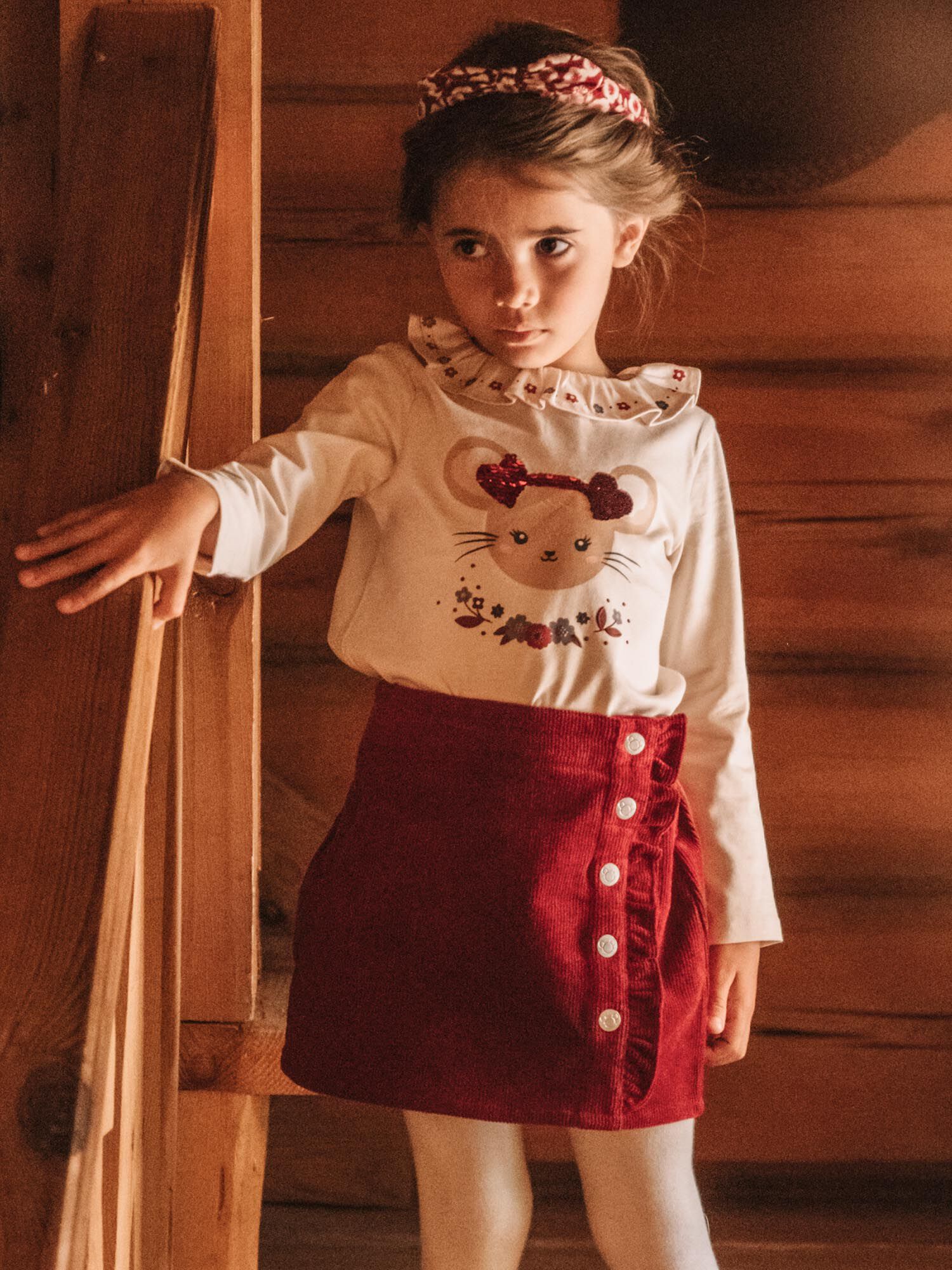 Tenue Une Souris Rouge